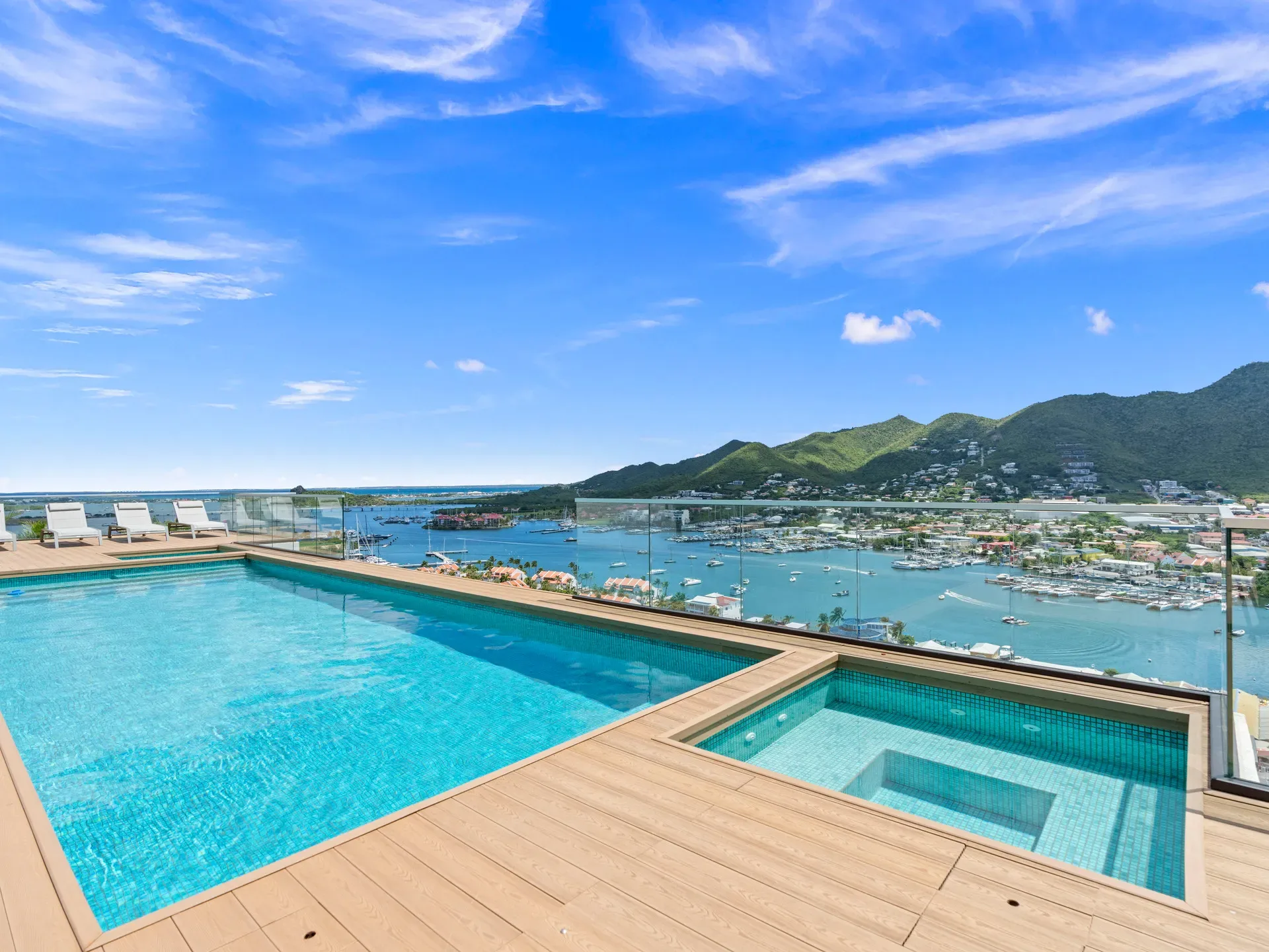 The Hills Residence - C313