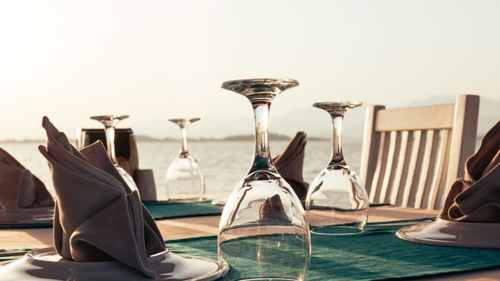 Local Commercial Front de Lagon pour Restaurant à Vendre