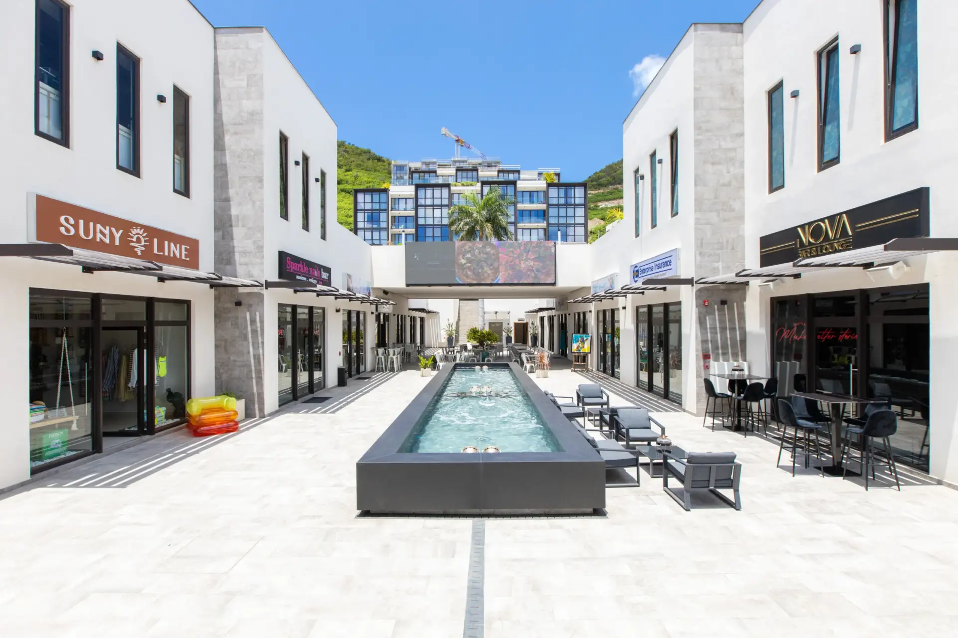 Condo in Simpson Bay, Sint Maarten real estate offered by 4U Real Estate